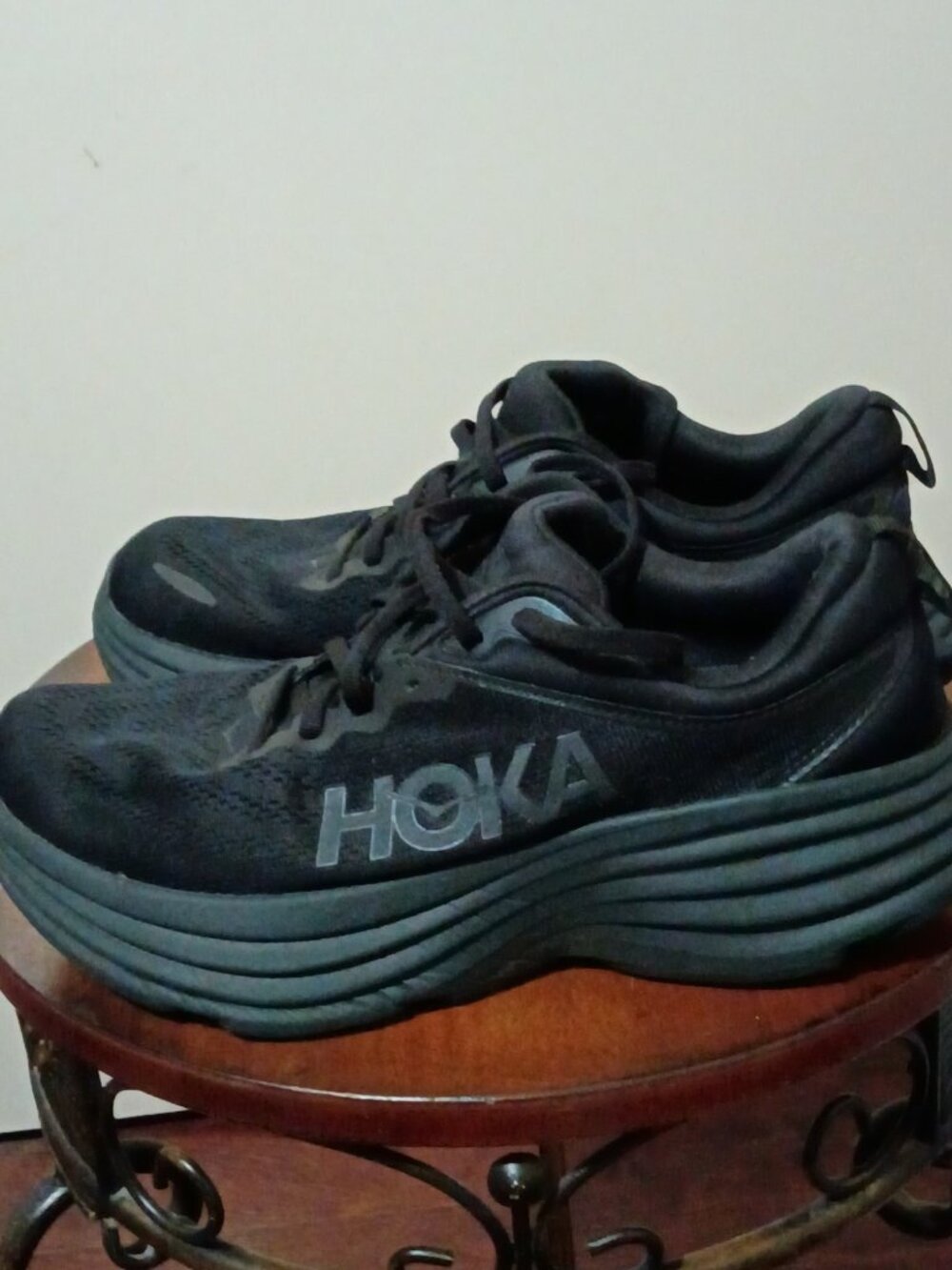 Hoka One One Bondi 8 Womens size 10B Black White Running Shoes 1127952 BBLC - Picture 9 of 13